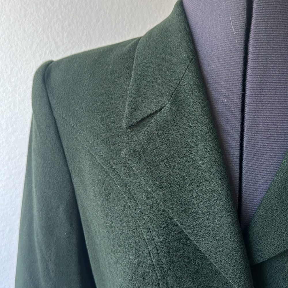ICE CUBE by MICHAEL suit size 8 Hunter green 100% Wool and lined skirt & jacket - Picture 2 of 12
